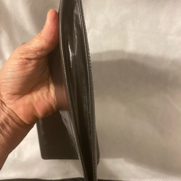 Louis Vuitton Epi Expandable Long Wallet - Picture 7 of 11